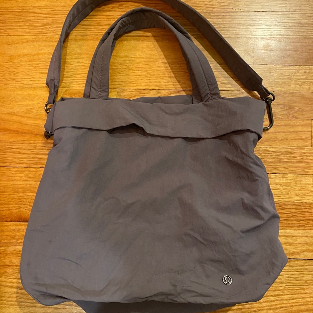 Lululemon On My Level Bag 19L